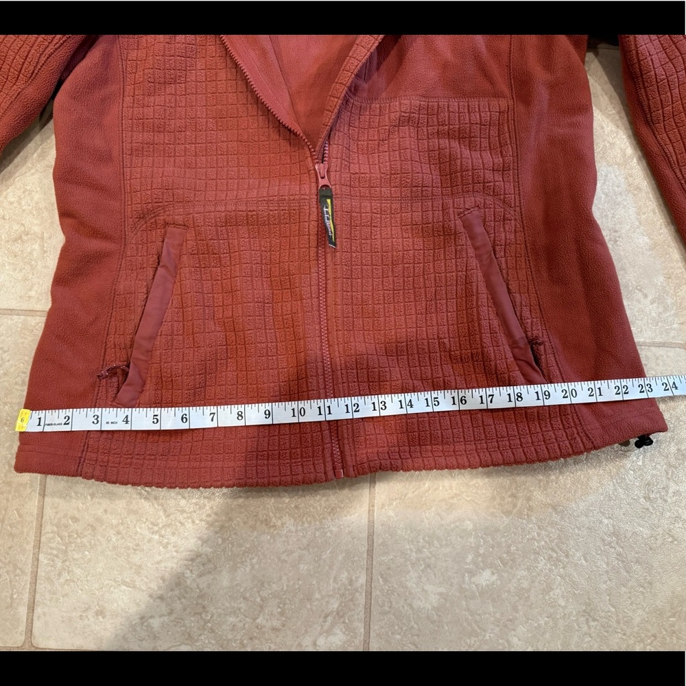 L.L. Bean pink medium wight jacket - Picture 4 of 4